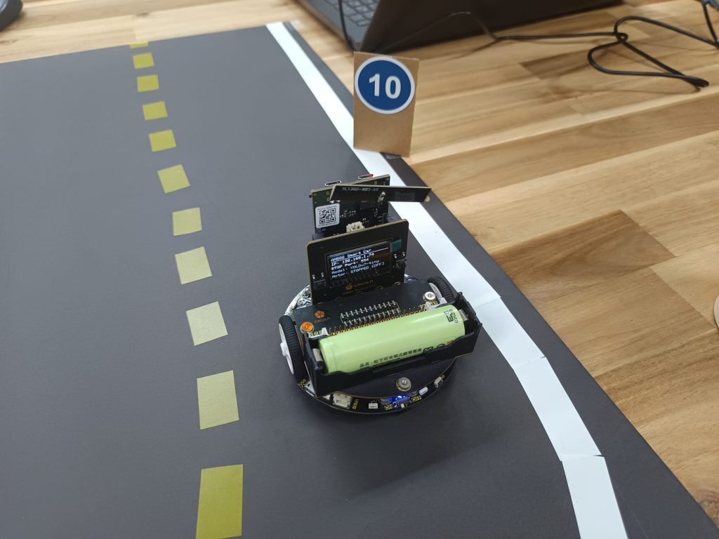 登月小車 AMB82 MINI AI 自駕車（五）自動駕駛：循線、辨識標誌與參數調校